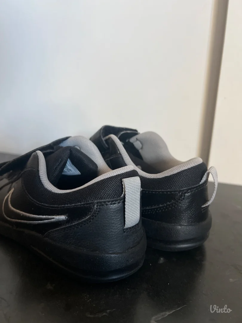 Nike kožne dečije patike