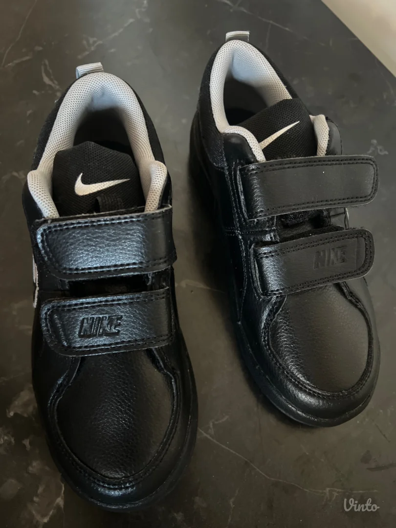 Nike kožne dečije patike