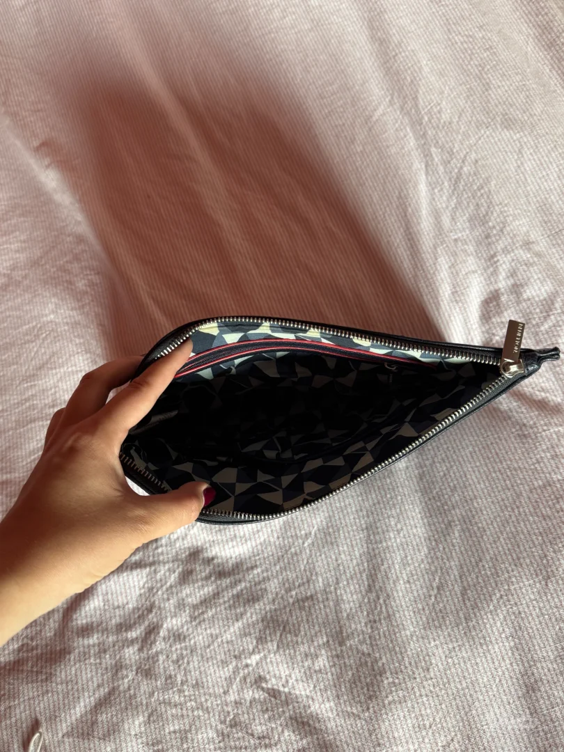 Benetton Teget Pismo Torba