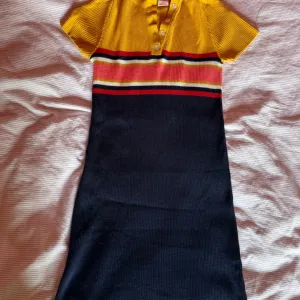 Pletena letnja haljina- Urban Outfitters