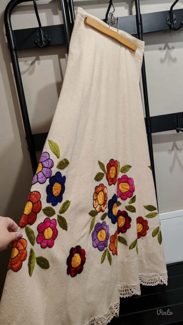 Vintage suknja sa podsuknjom cvetna