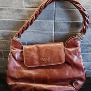 Gucci kožna torba nošena