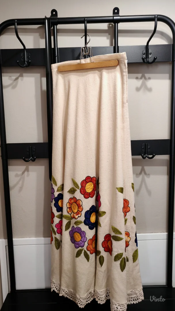 Vintage suknja sa podsuknjom cvetna