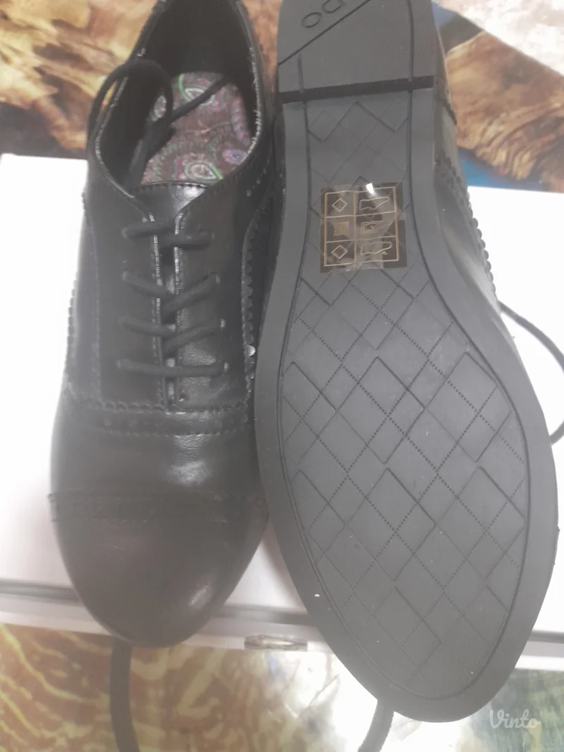 Kozne cipele Aldo br 37