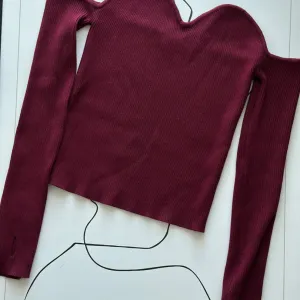 Majica nova bez ramena