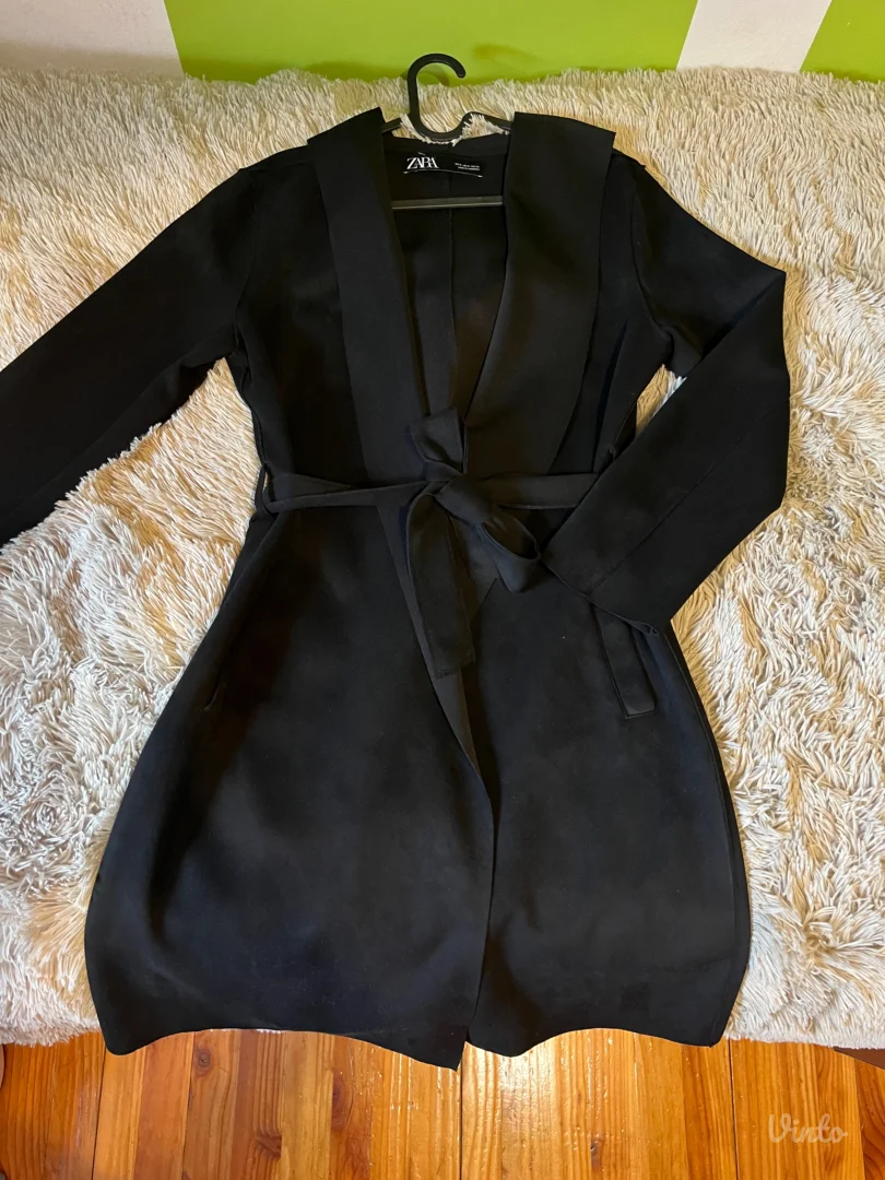 Zara mantil prevrnuta koza