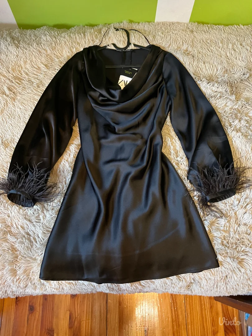 Crna svilena haljina