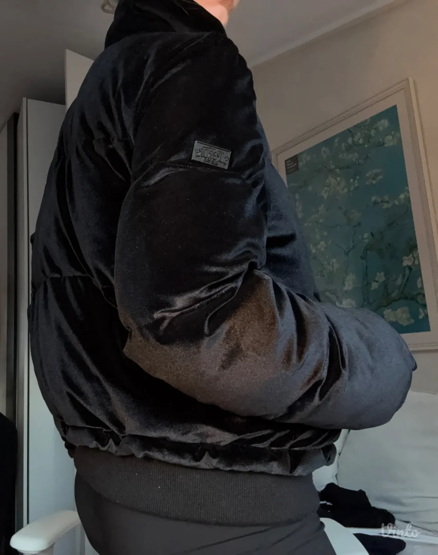 Superdry puffer crna jakna