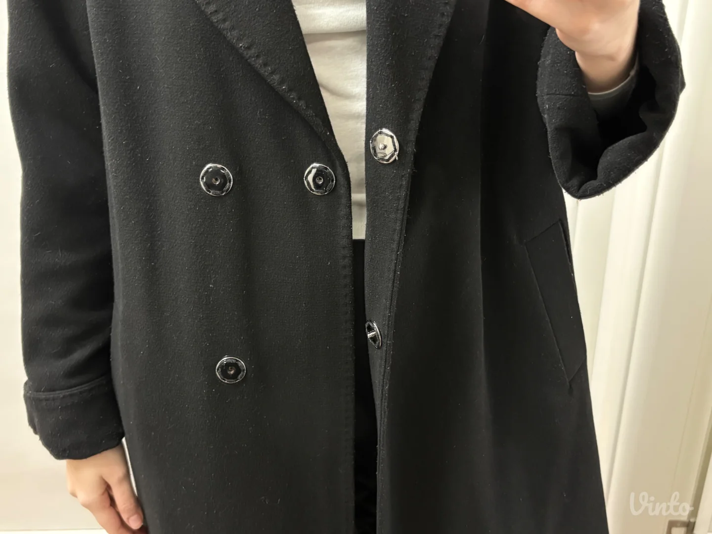 Crni kašmirski kaput