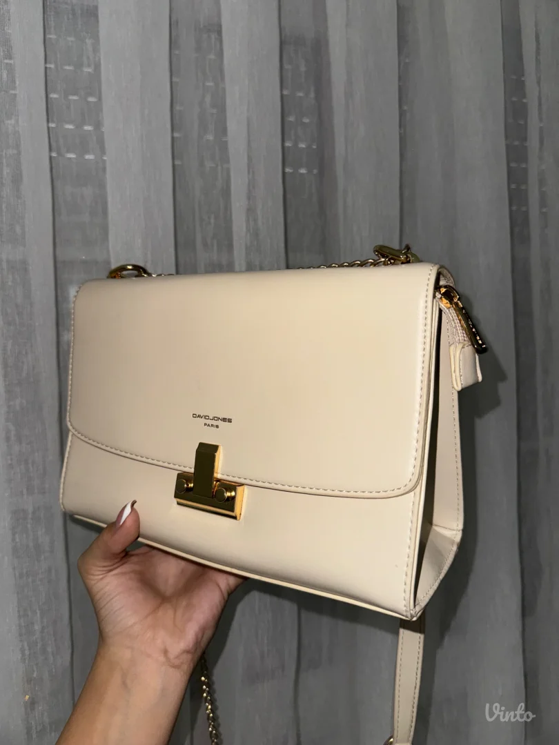 elegantna bež torbica