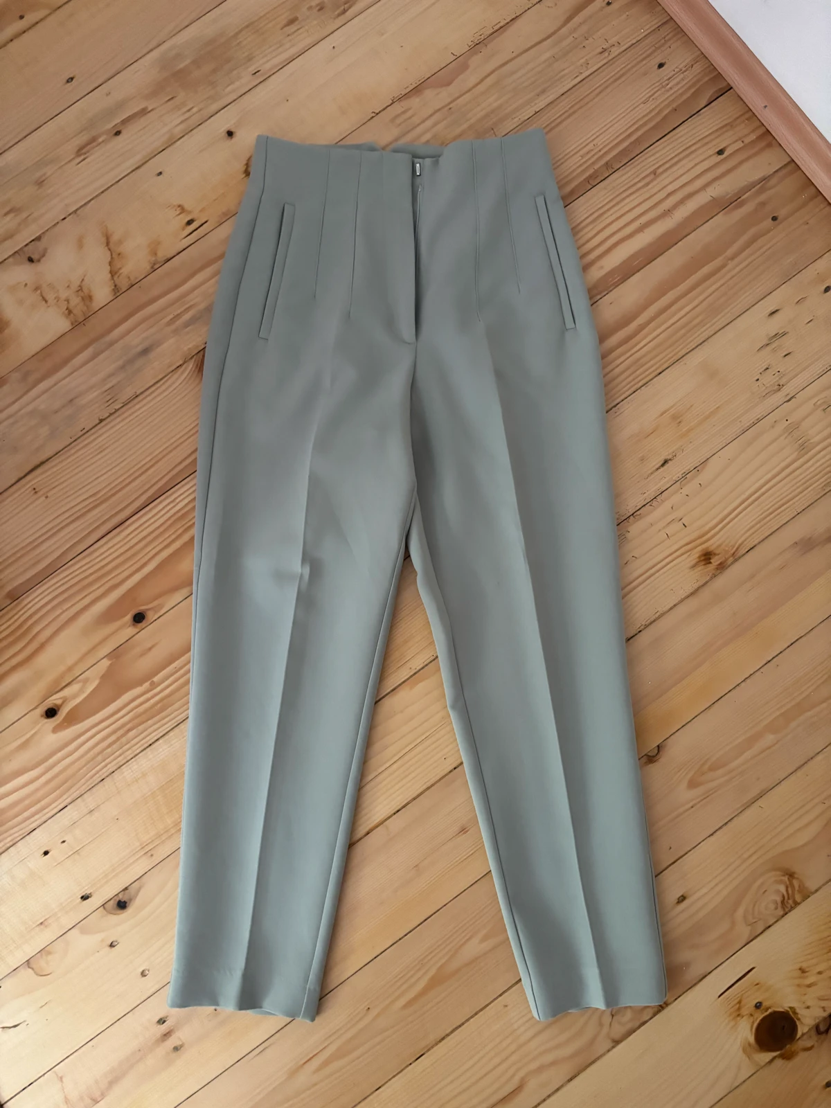 Zara pantalone