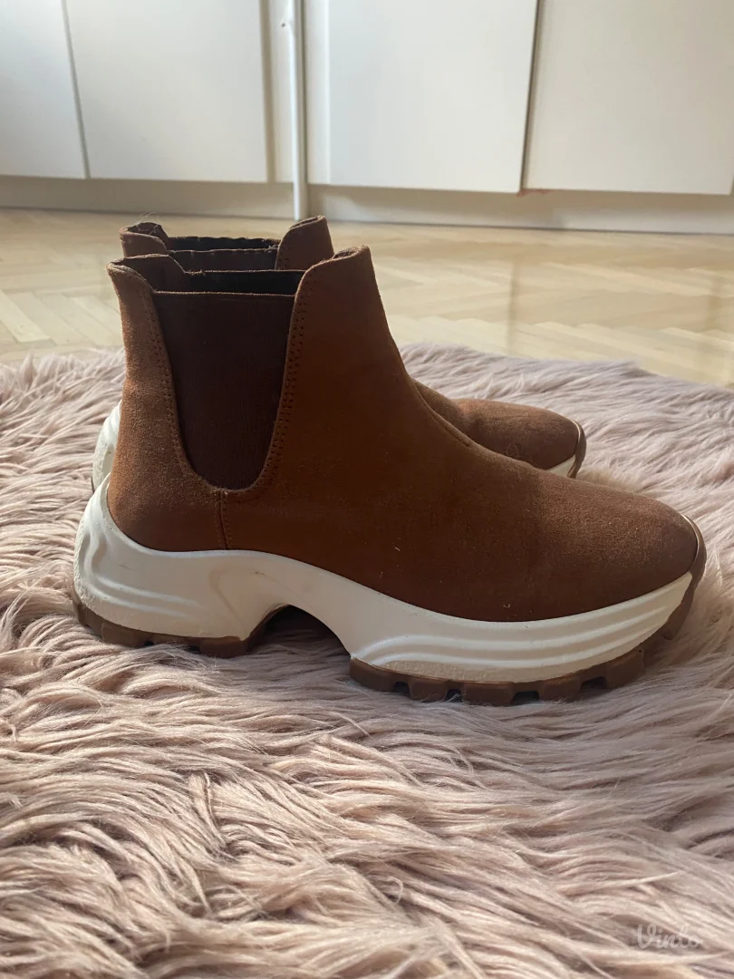 Nove Aeropostale patike