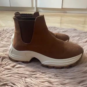 Nove Aeropostale patike