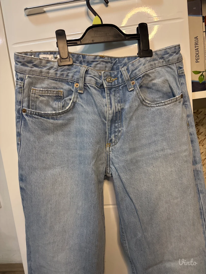 Zara straight leg svetle farmerke