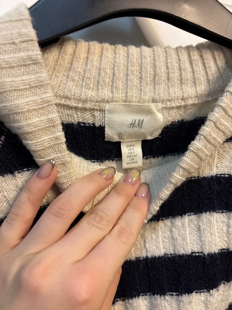 H&M dzemper na pruge