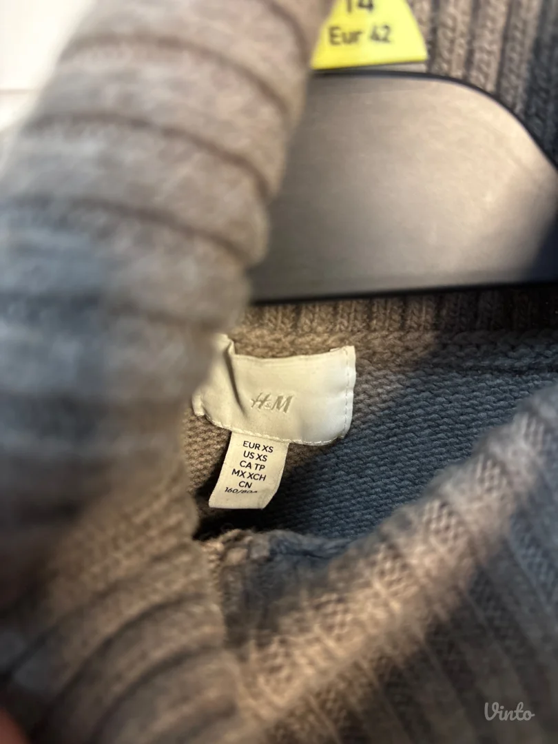 Široki H&M braon džemper sa rolkom