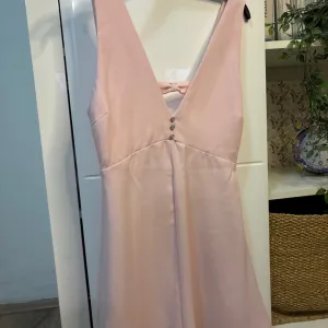 Zara bebi roze haljina