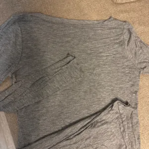 Intimissimi siva majica