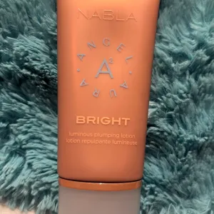 nabla luminous plumping lotion