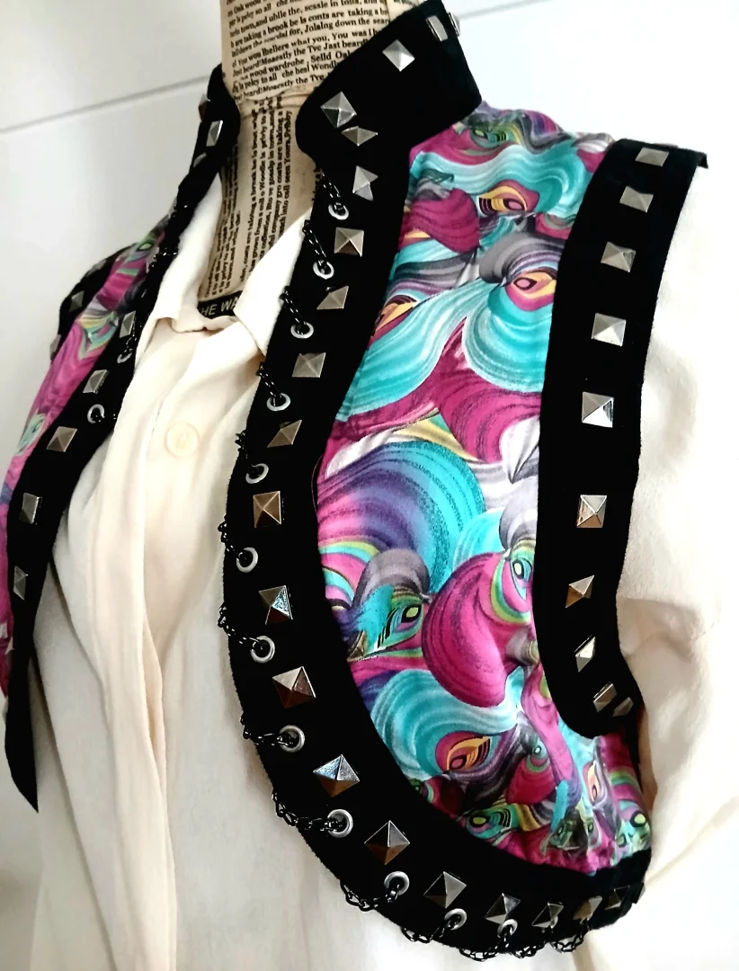 CUSTO BARCELONA prsluk.Novo.