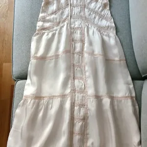 ZARA lux haljina.Novo.