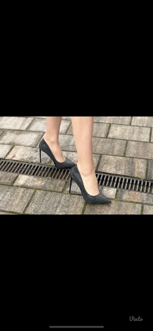 Salonke Steve Medden