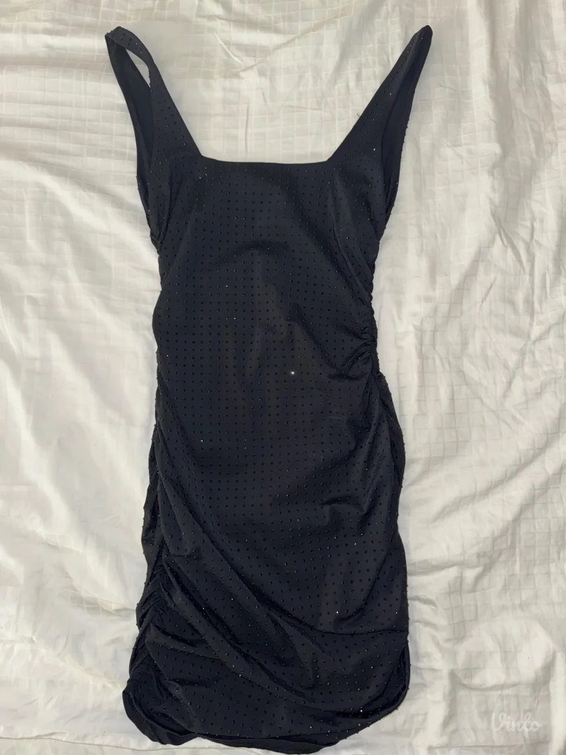 Zara - crna haljina sa cirkonima