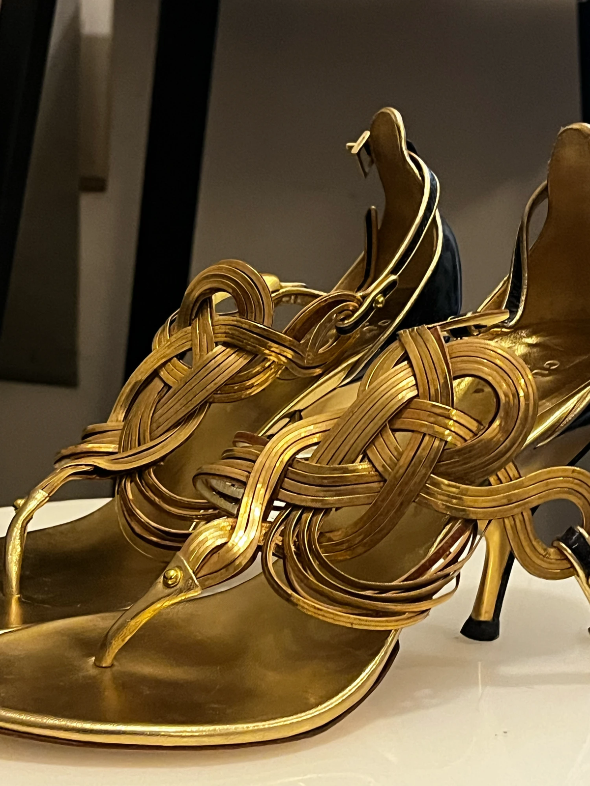 vintage gucci spring/summer 2005 metalik zlato