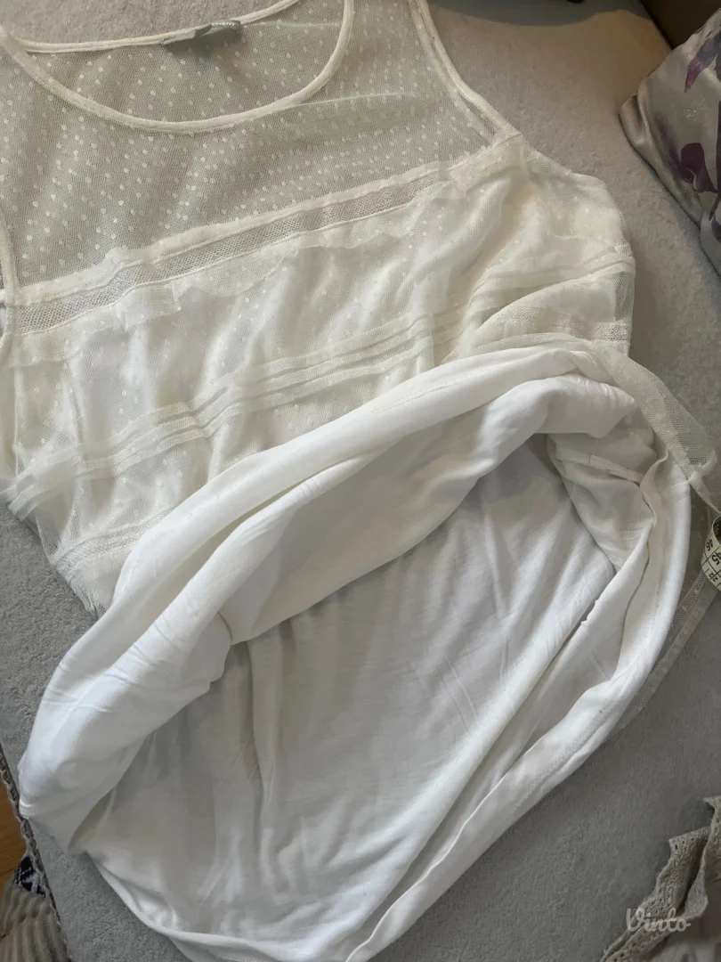 Bluzica bez rukava vel. 40 (XL)