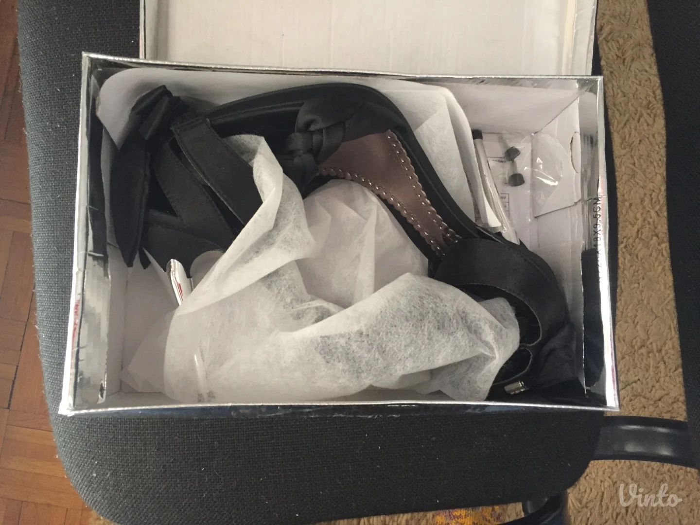 Nove satenske sandale br.38