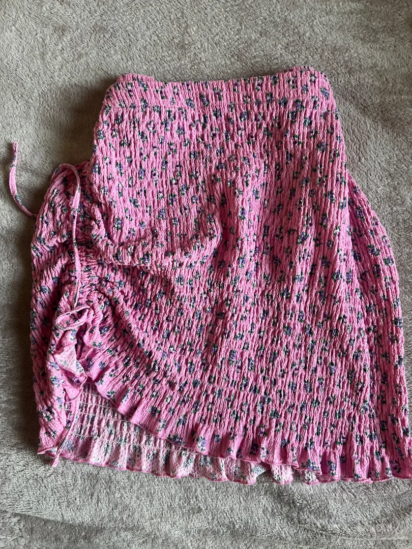 Bershka - roze suknja