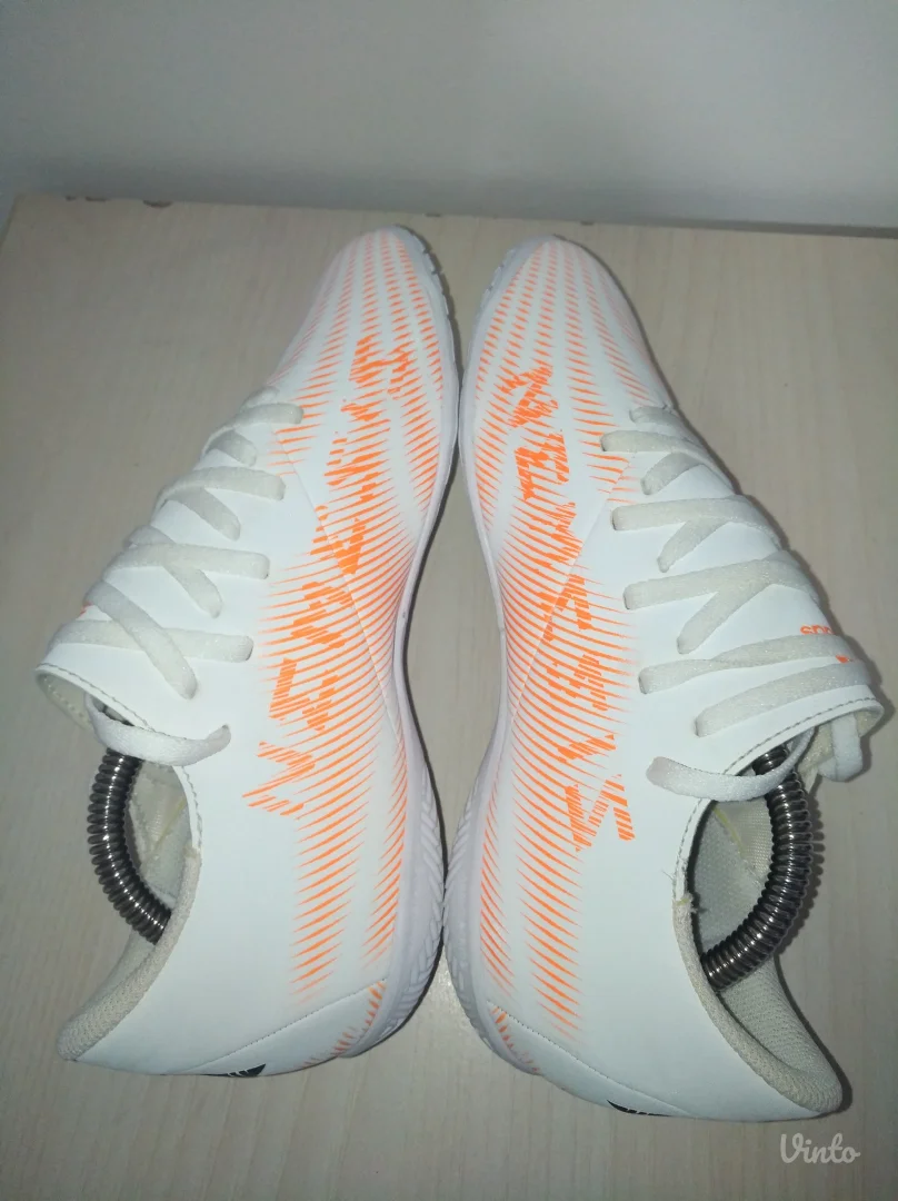 Adidas Nemeziz patike za fudbal 38,5 original (24 cm)