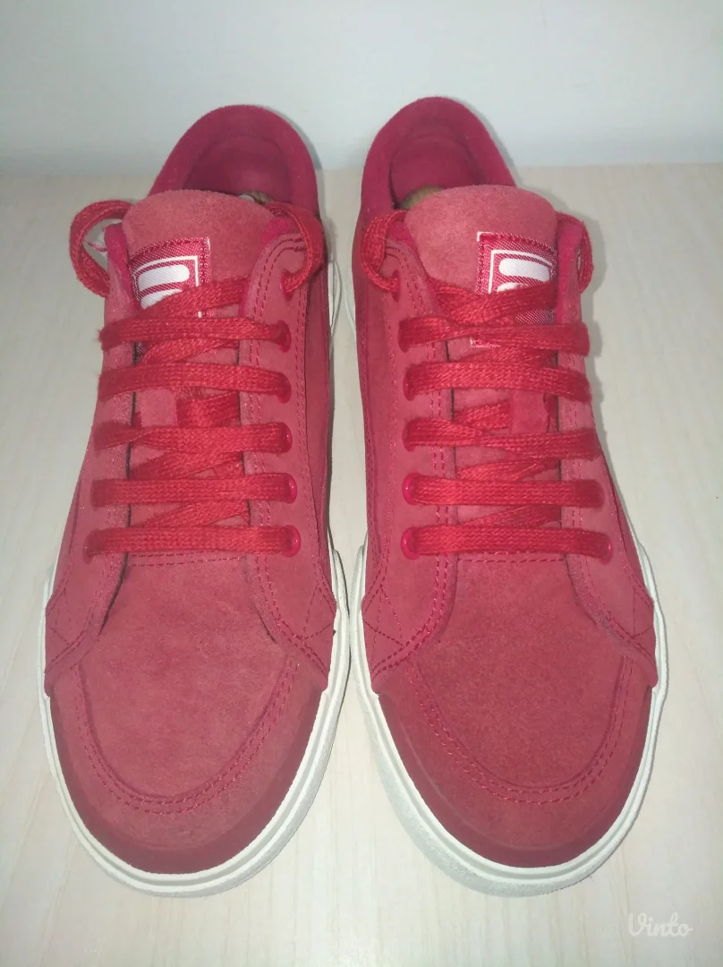 Fila kozne zenske patike broj 40 ORIGINAL