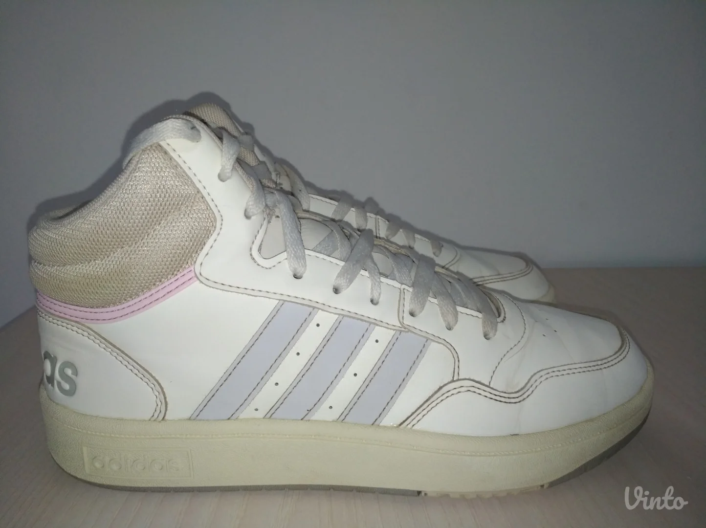 ADIDAS zenske duboke patike hoops br 40,5 ( 25,5 cm)