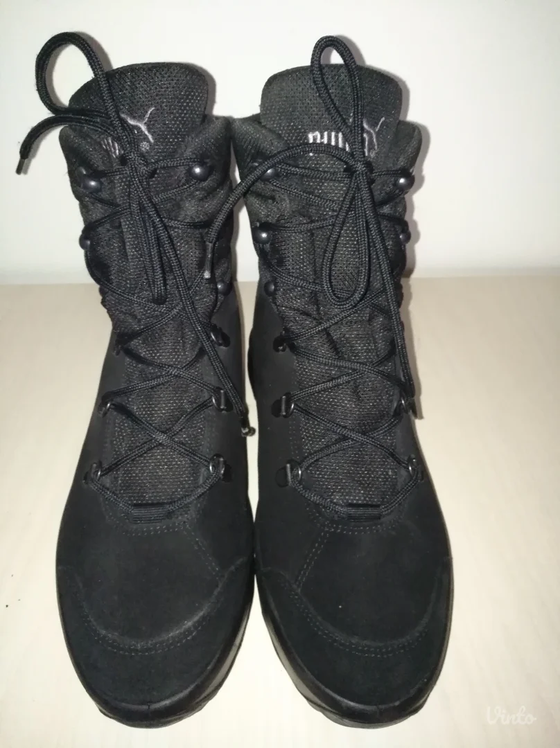 Puma zenske zimske cizme gore-tex br 40 (25,5 cm)