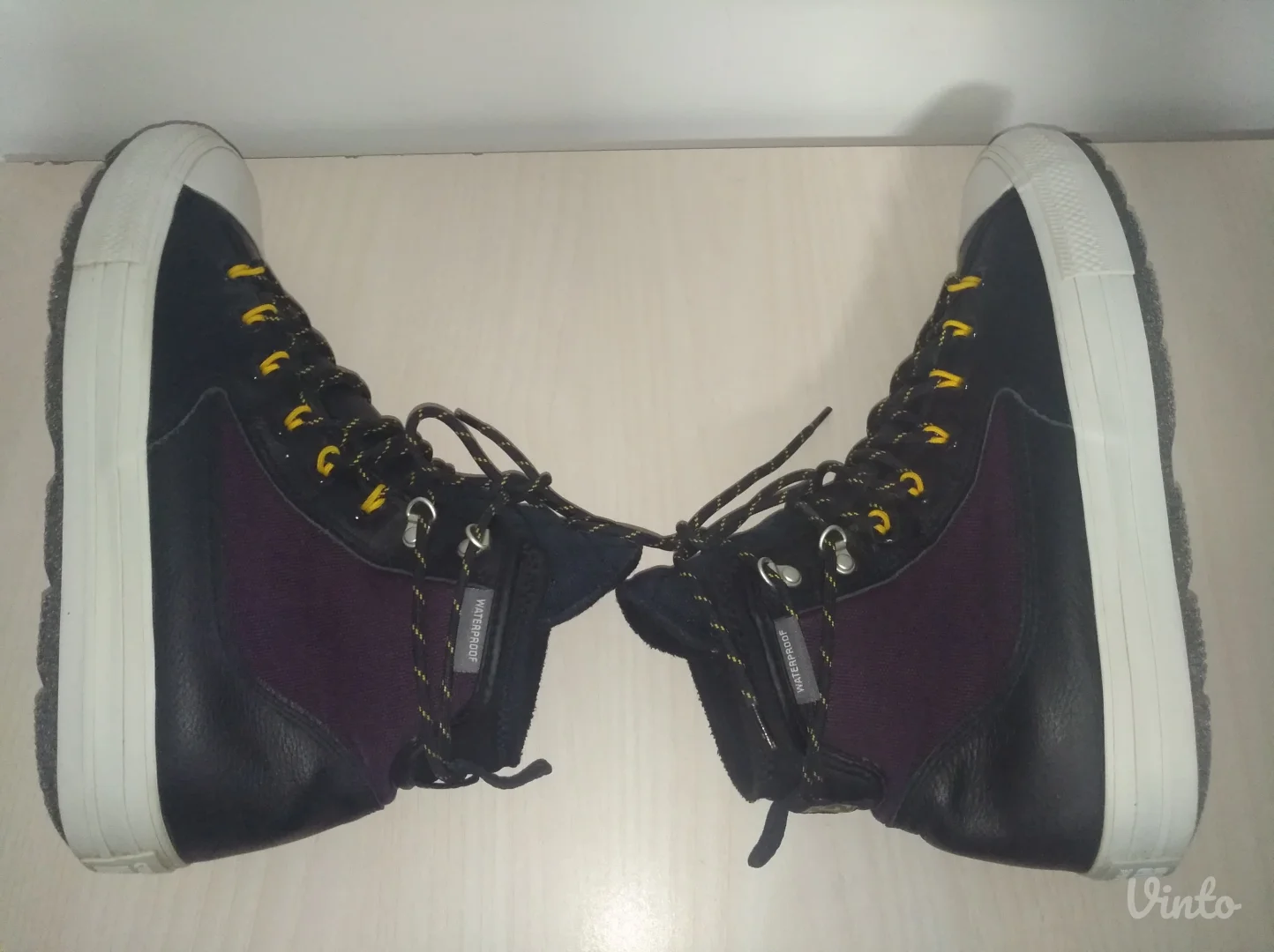 Converse All Star vodootporne duboke muške patike br 44