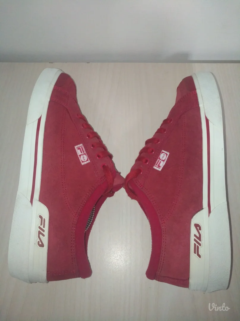 Fila kozne zenske patike broj 40 ORIGINAL