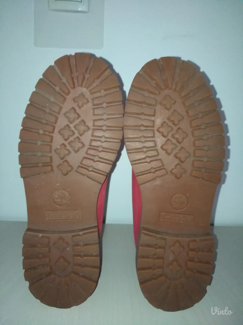 Timberland vodootporne zenske cizme br 38 (24,5 cm)