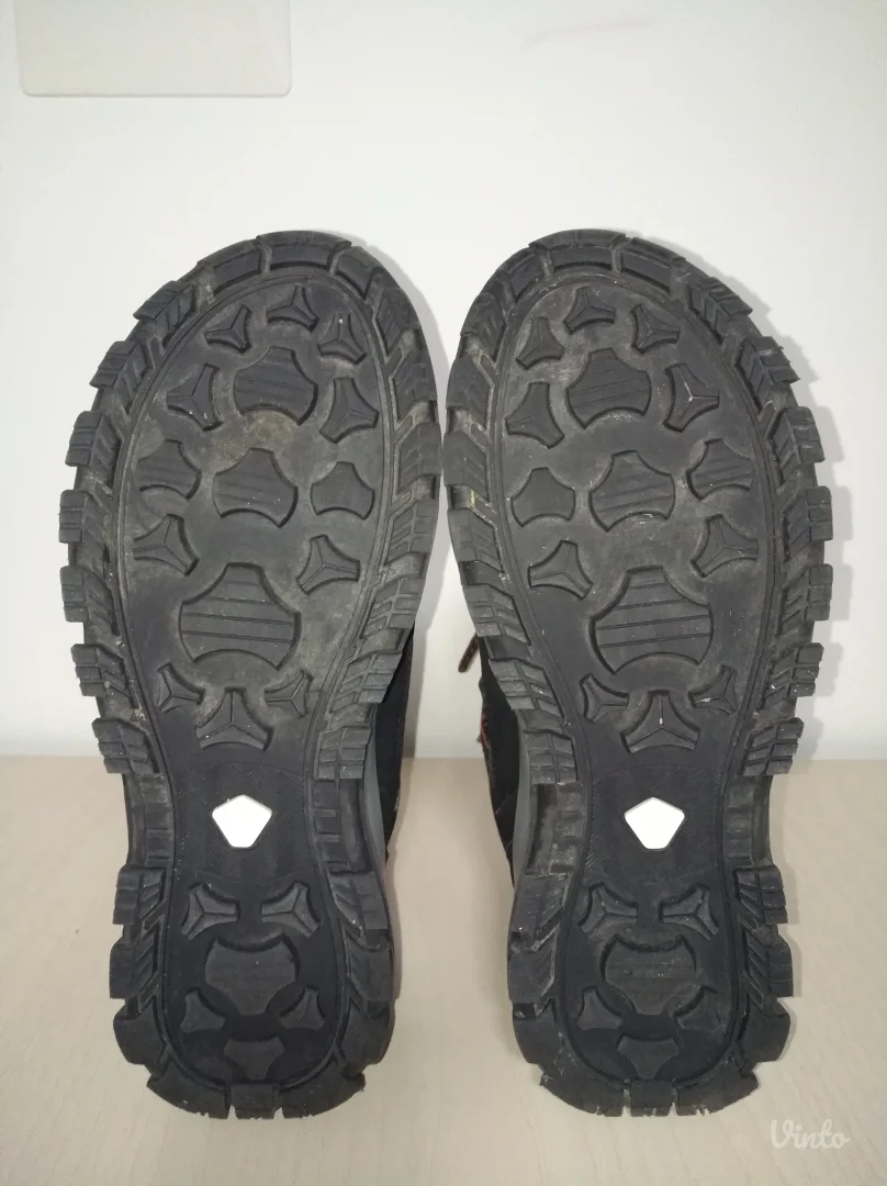 Quechua vodootporne decije cizme za sneg br 37 (23,5 cm)