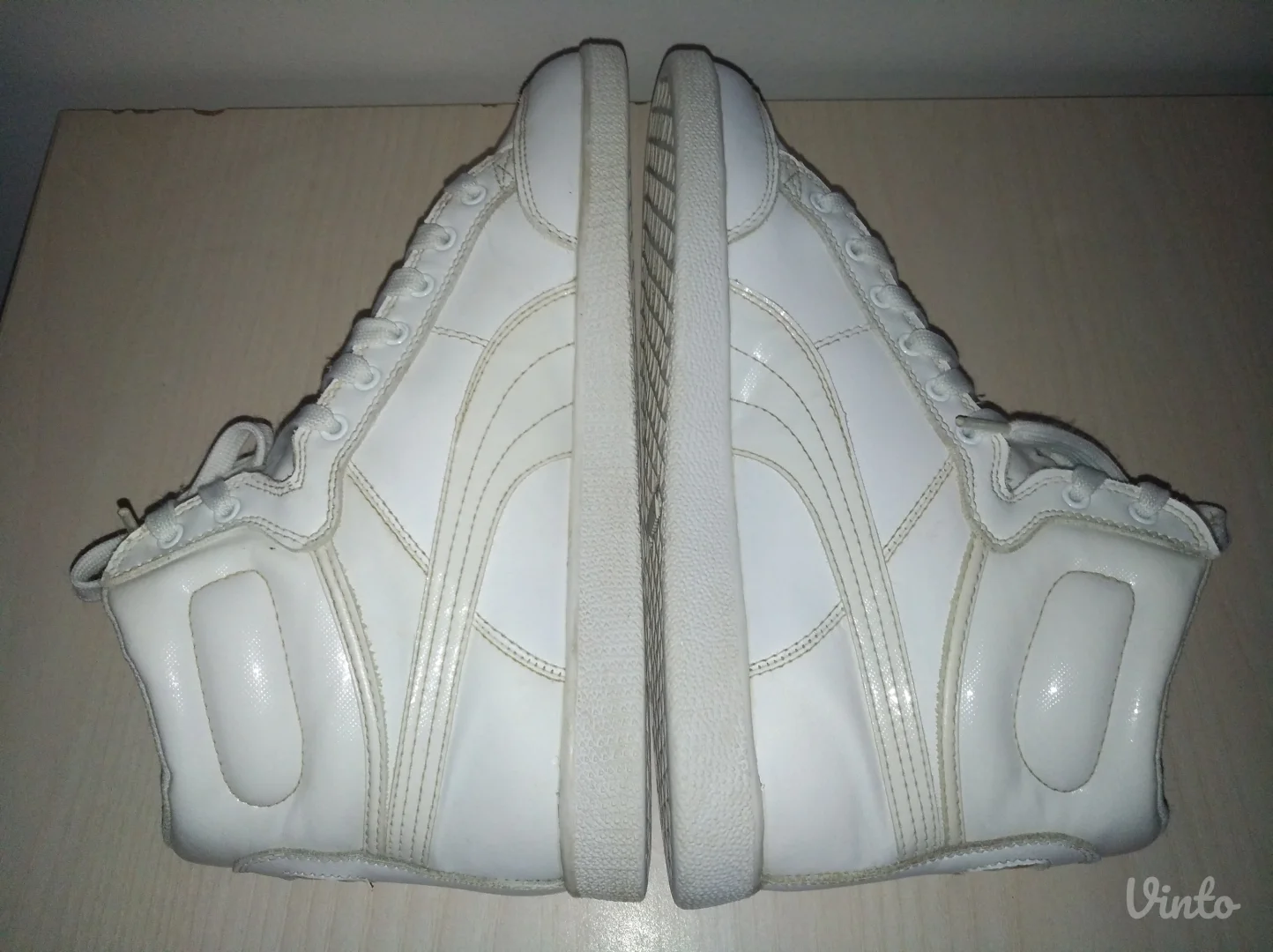 Puma ženske duboke kožne patike broj 39 (25 cm)