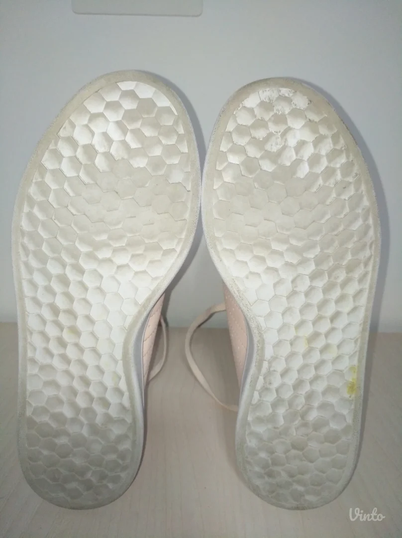 ADIDAS ženske patike GRAND COURT BASE broj 40 (25 cm)