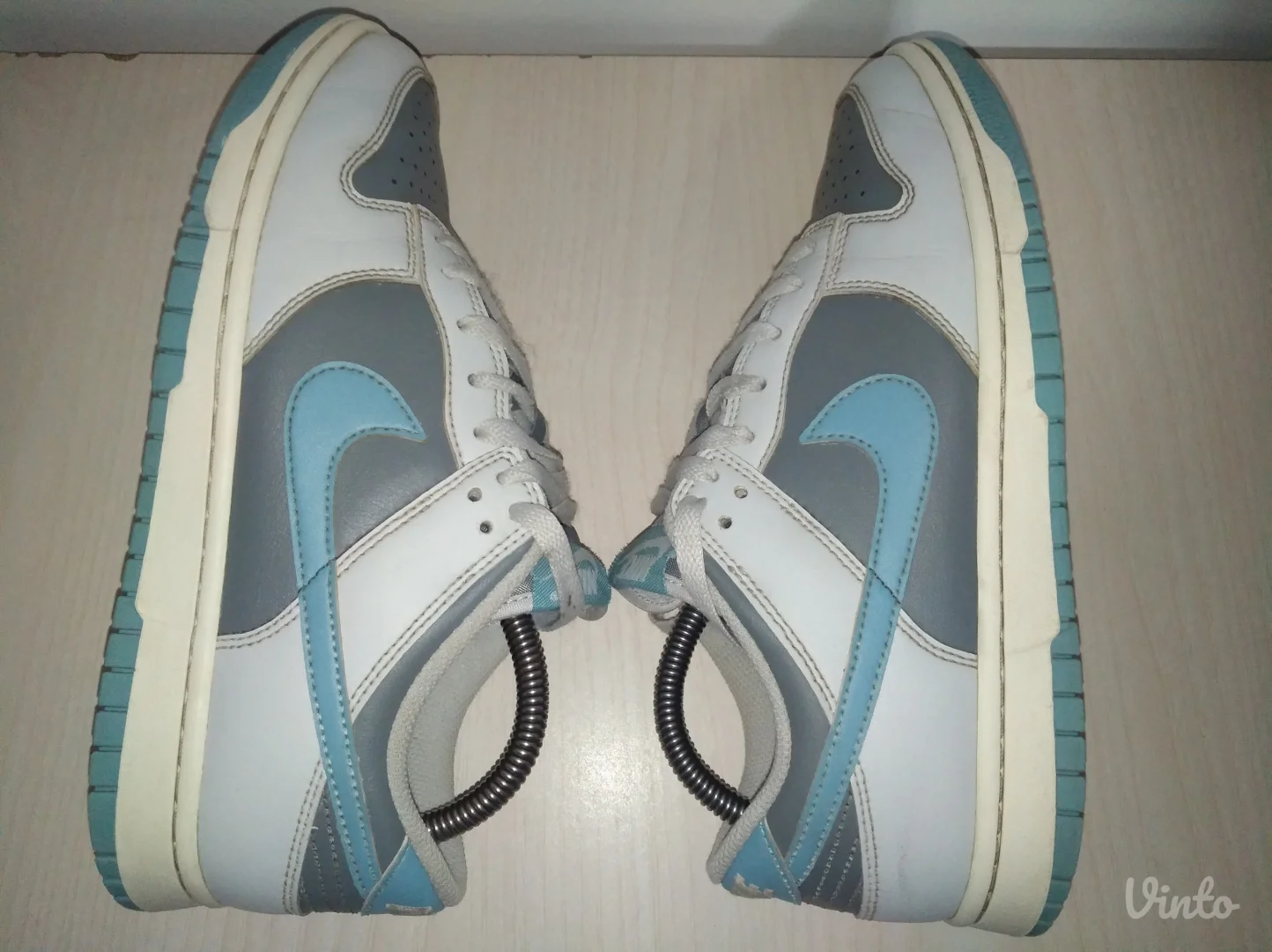 Nike unisex patike broj 41 ( 26 cm)