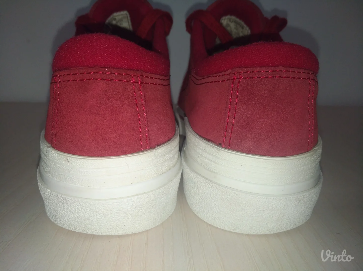 Fila kozne zenske patike broj 40 ORIGINAL