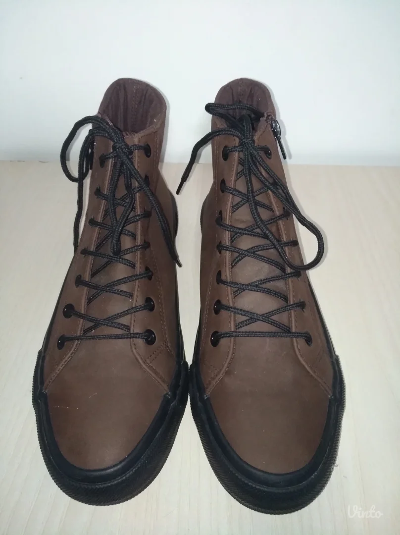 Ombre muške patike br 42 (27 cm)