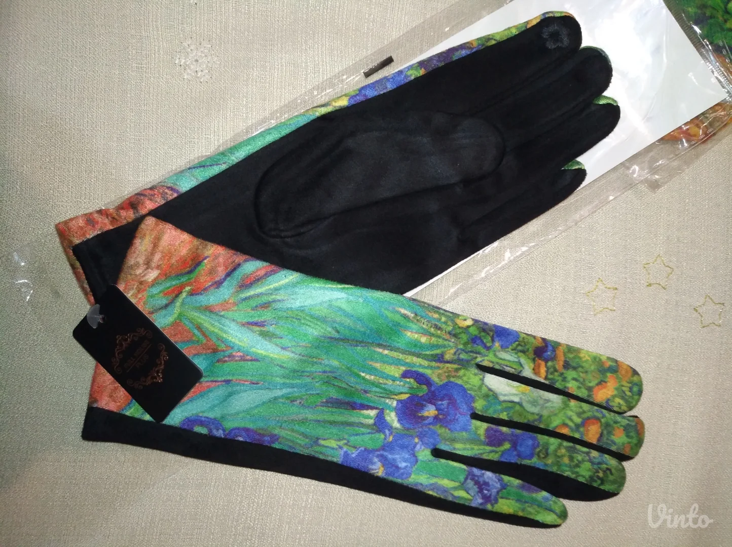 NOVO šal / marama i rukavice Vinsent Van Gogh Irisi