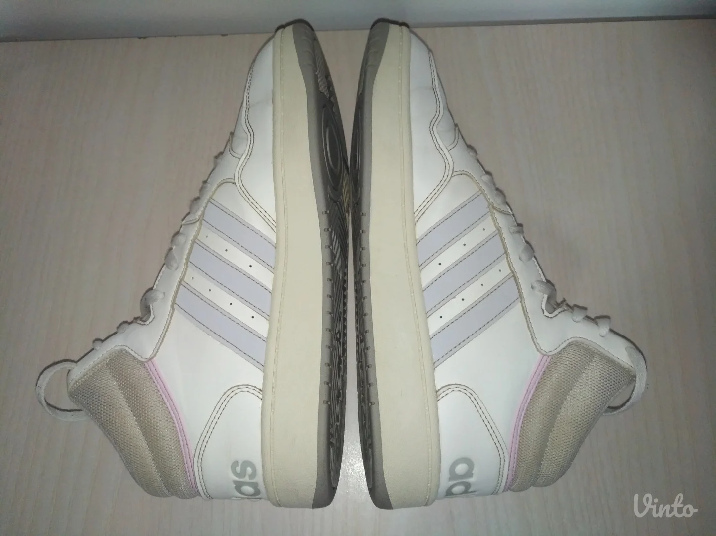 ADIDAS zenske duboke patike hoops br 40,5 ( 25,5 cm)