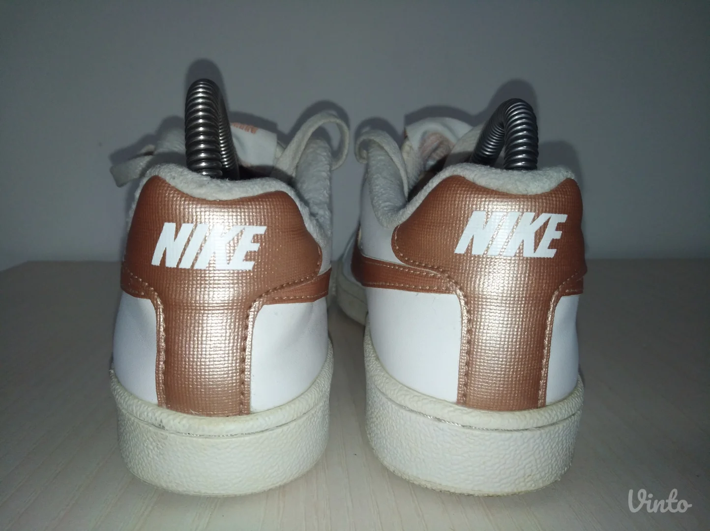 Nike Court Royale zenske patike br 38 ( 24 cm)