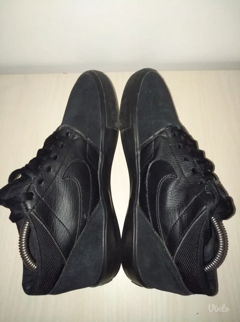 Nike unisex patike SB Portmore Mid br 40 (25 cm)