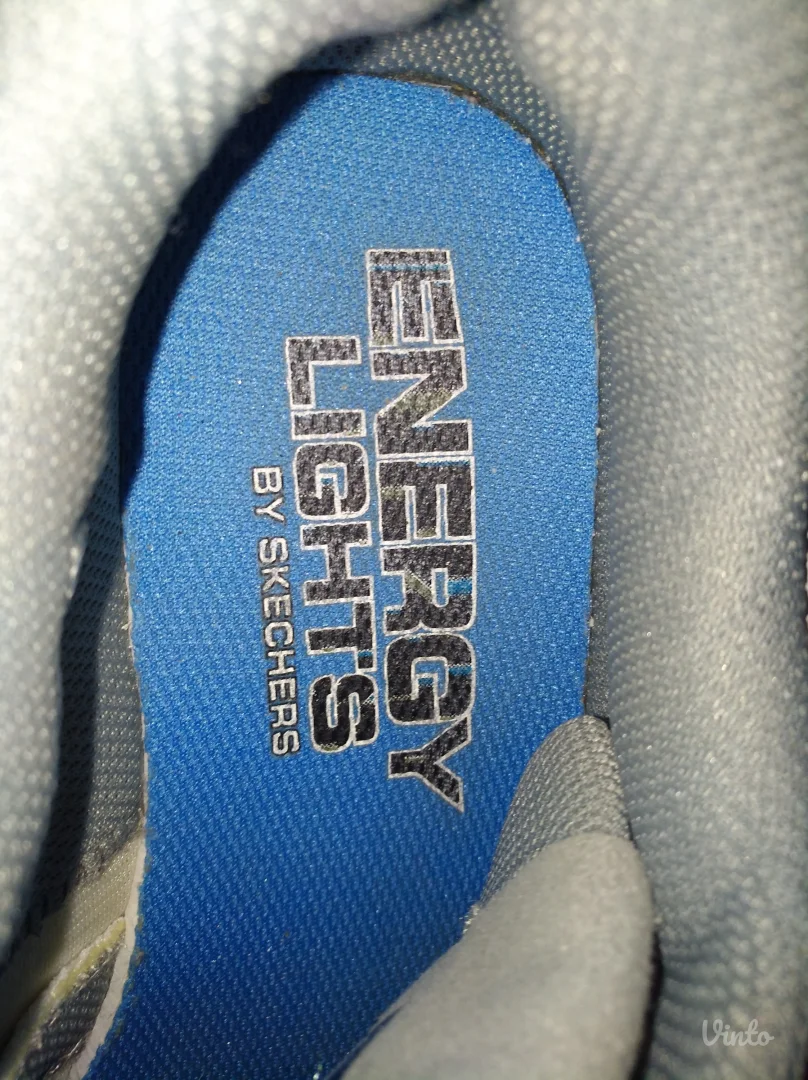 Skechers dečije patike br 36