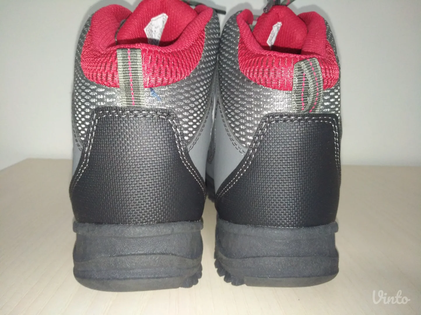 NOVE Trespass ženske vodootporne cipele br 39 ( 25 cm)